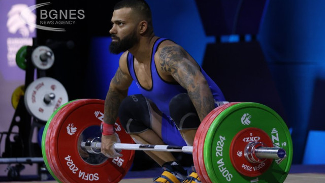 Andreev smashed the competition in the category up to 73 kilograms at the European Championships in Sofia with European records in the snatch and the clean and jerk
